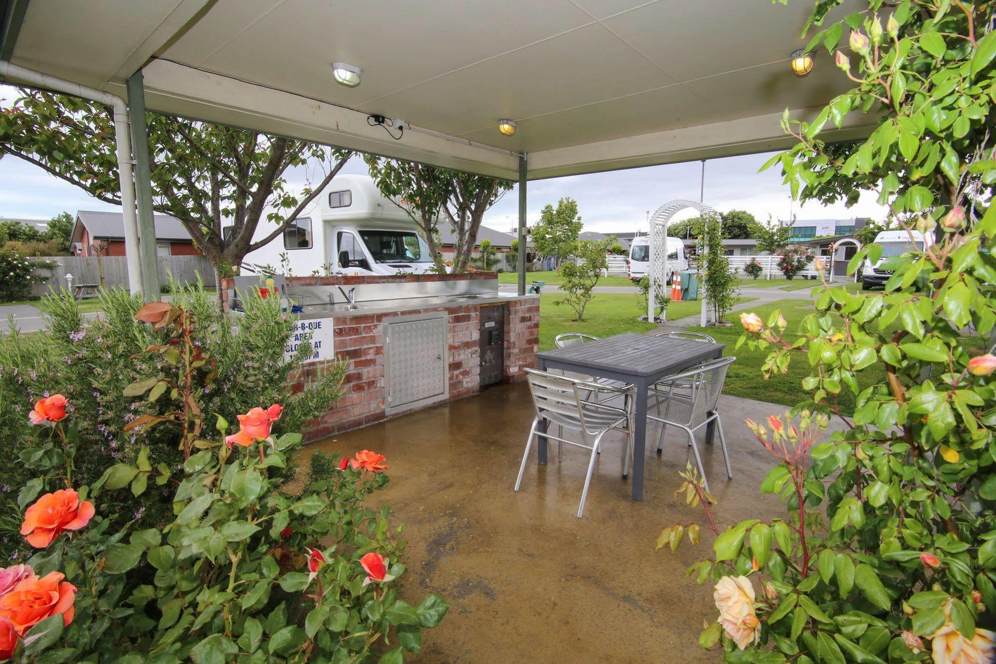 Amber Kiwi Holiday Park & Motels Christchurch Esterno foto